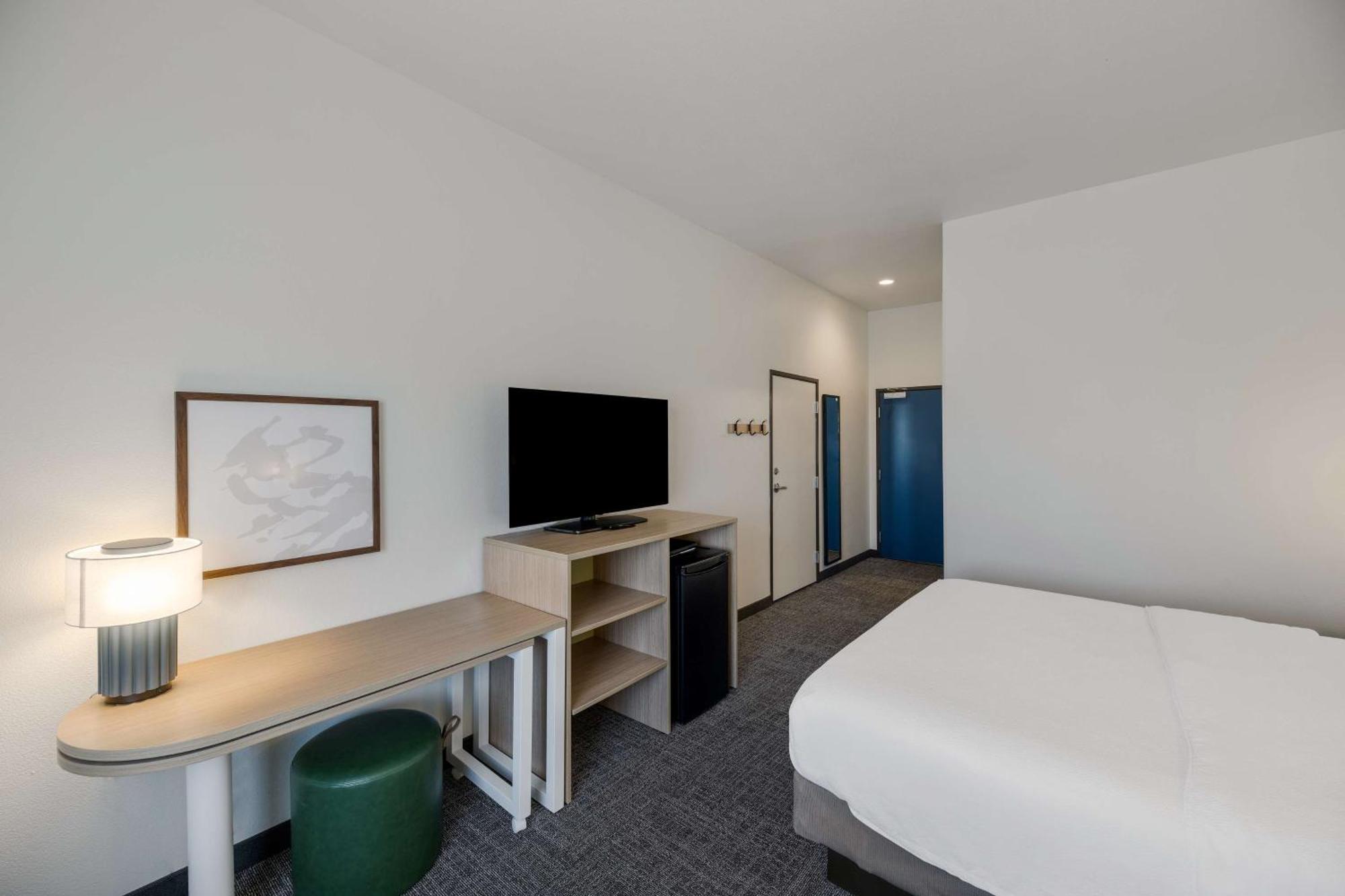 Spark By Hilton Midland South Eksteriør billede