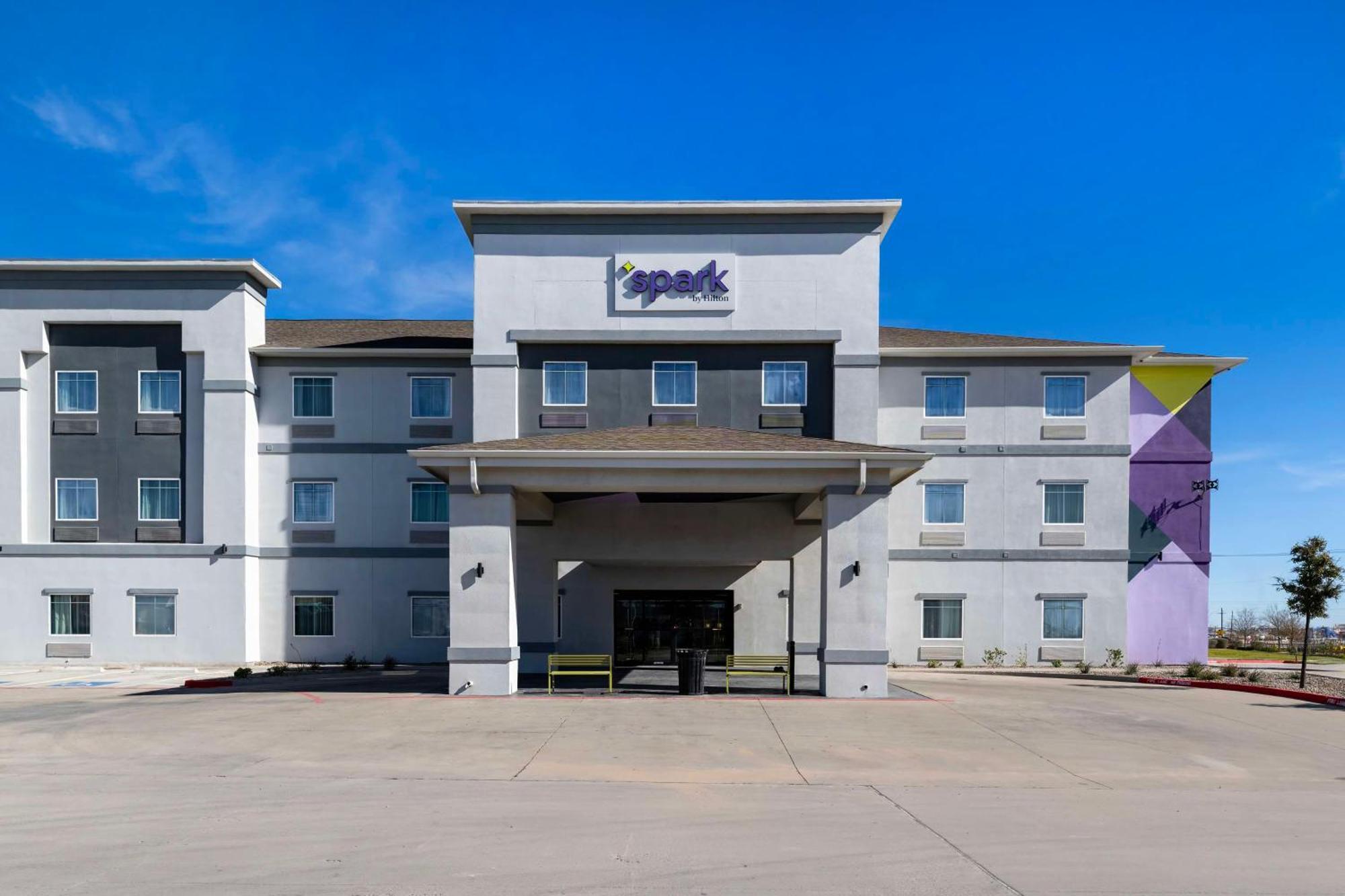 Spark By Hilton Midland South Eksteriør billede